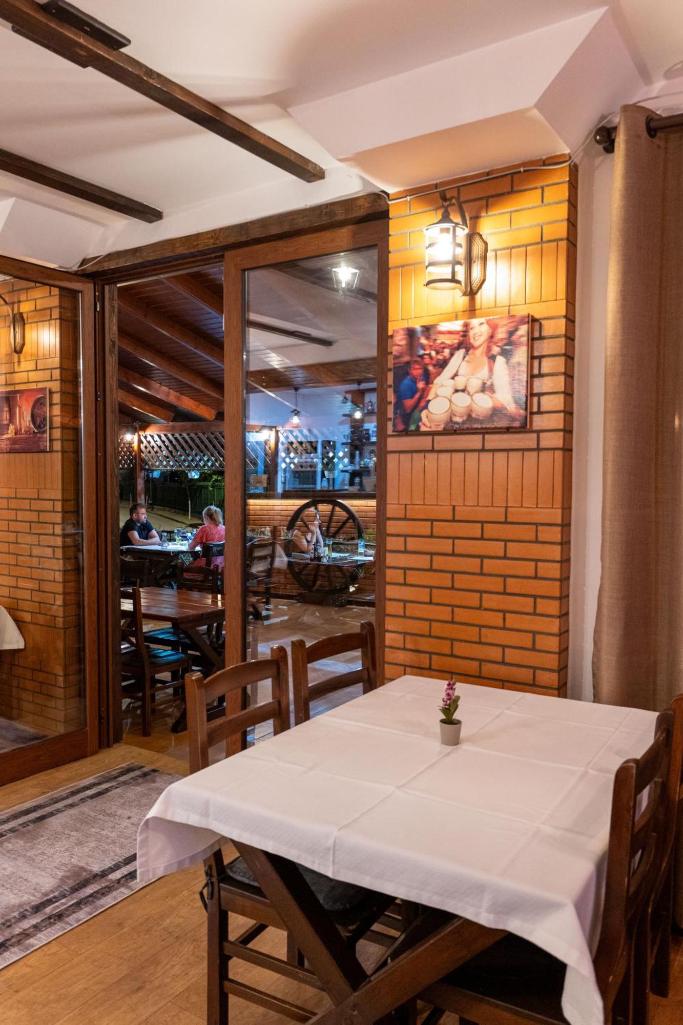 Sunkised Hotel Saranda Kültér fotó