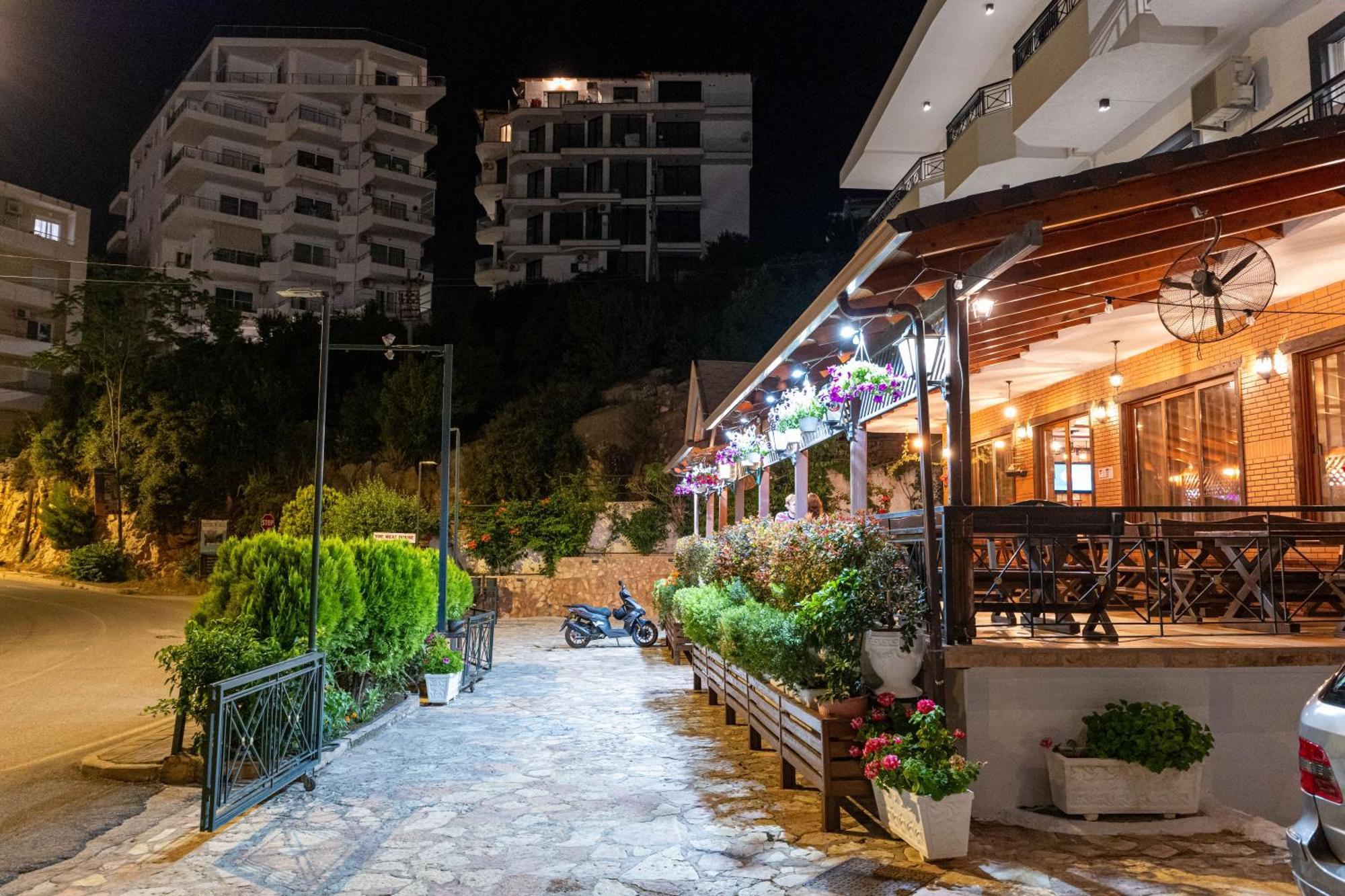 Sunkised Hotel Saranda Kültér fotó