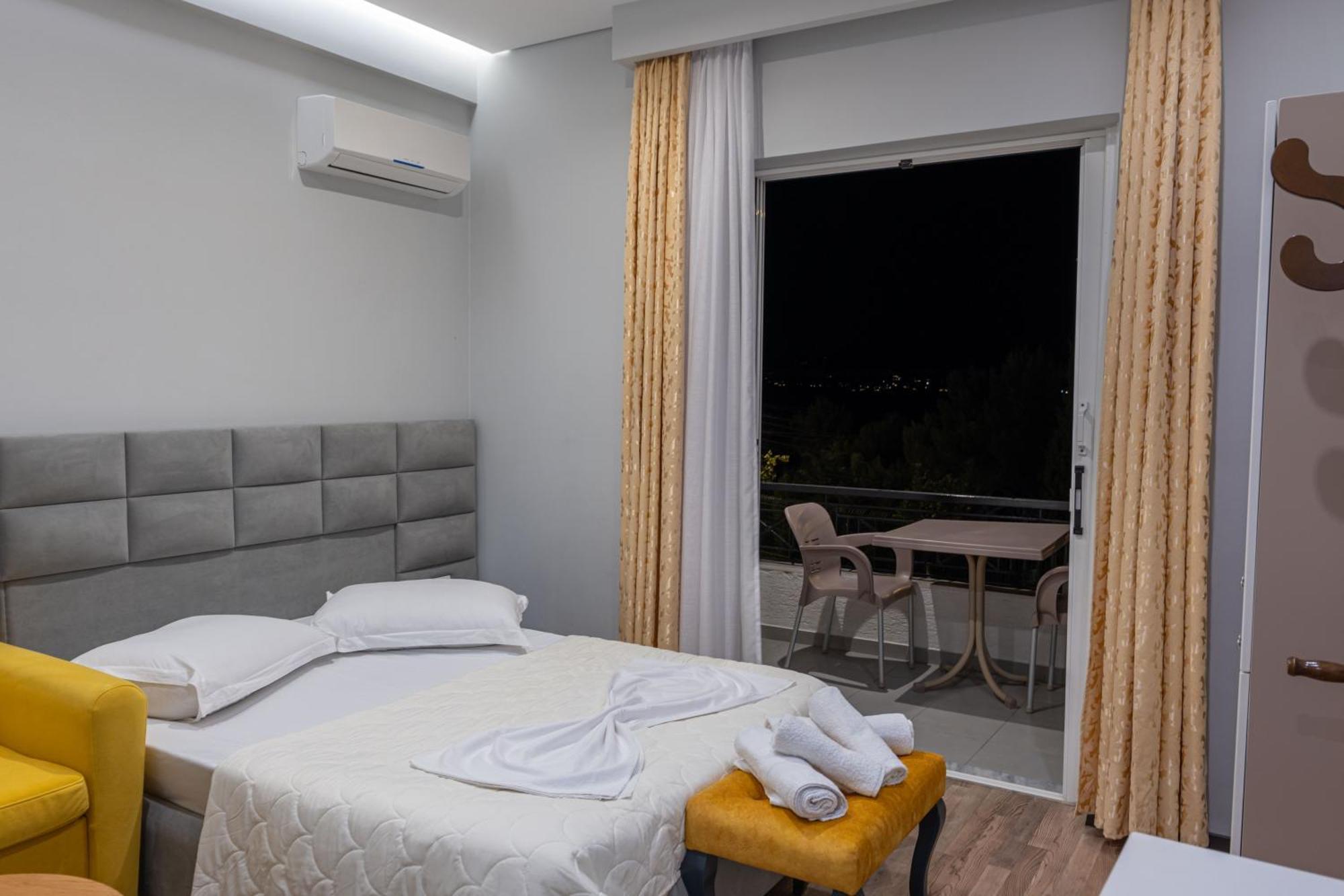 Sunkised Hotel Saranda Kültér fotó