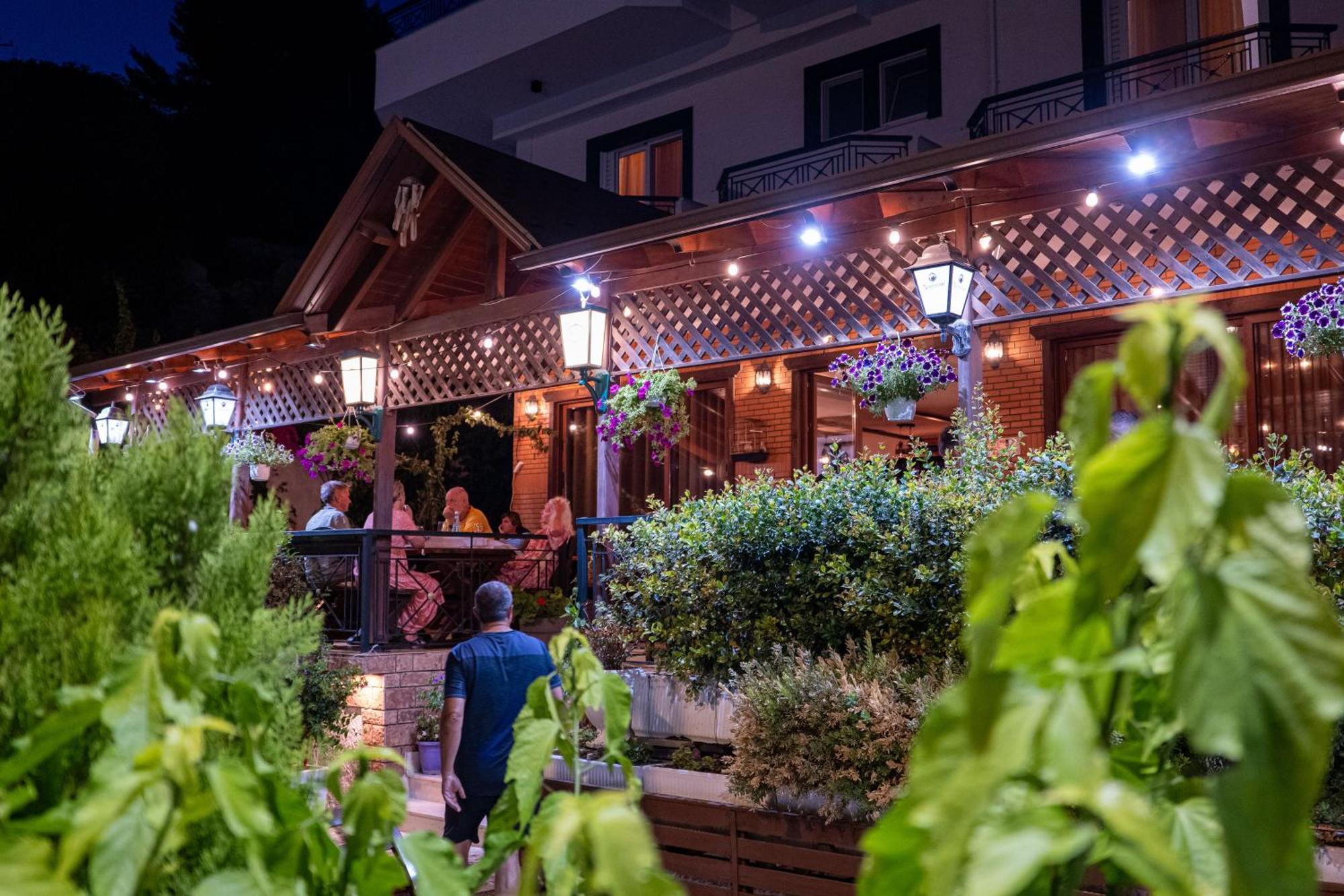 Sunkised Hotel Saranda Kültér fotó